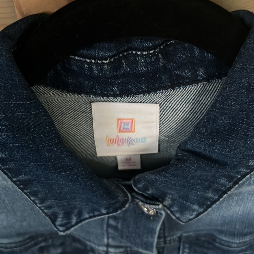 Embroidered back Jean jacket - Picture 2 of 4